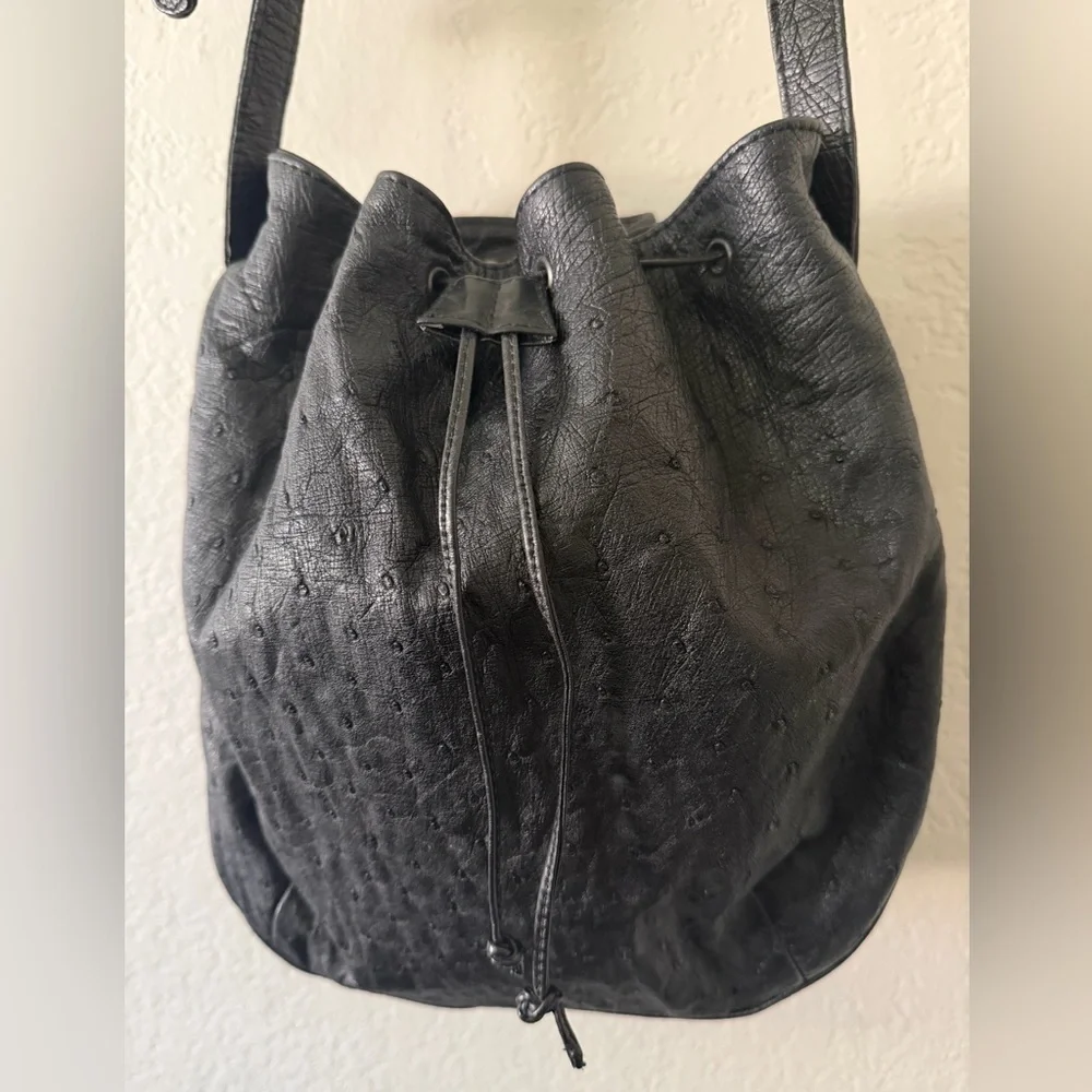 Vintage Genuine Ostrich Leather Makara - Picture 3 of 7